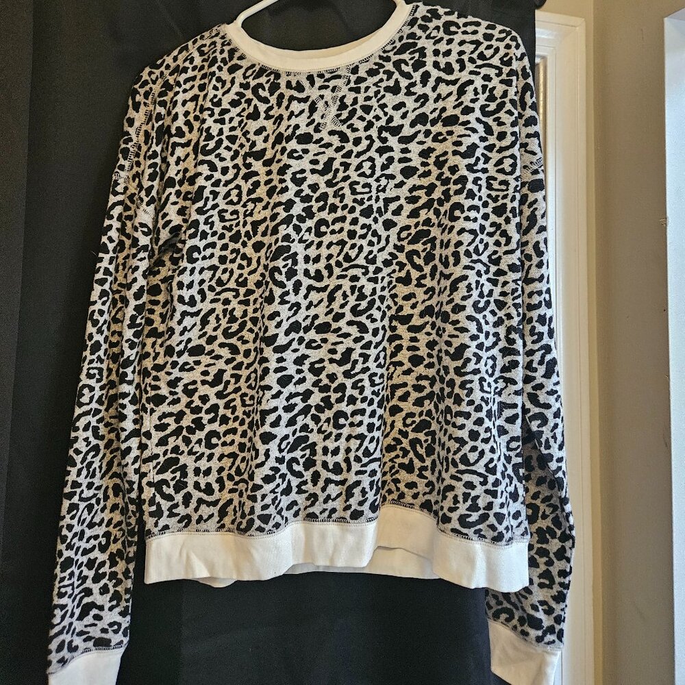 Leporid print sweater